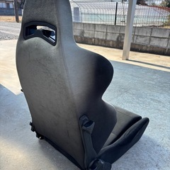 セミバケシート　バケットシート　車用シートの画像