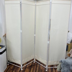美品　4連パーテーション(布地）