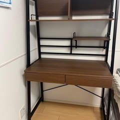 PCデスクの画像