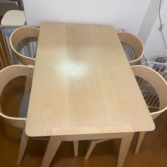 ダイニングテーブルセット　椅子4個　北欧風の画像