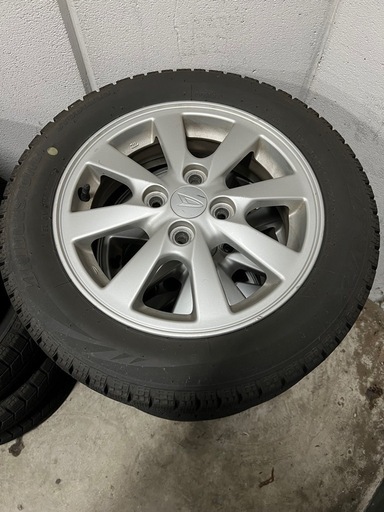 スタッドレスタイヤ4本セット　155／65R14