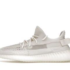 （値段交渉可）adidas YEEZY BOOST 350 V2...