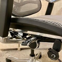 《売約済》【武蔵小山店】 Ergohuman Pro ヘッドレスト エルゴヒューマン プロ　EHP-HAM-HB-KM-10　未使用品 　OAチェア　オフィスチェア　メッシュ　ランバーサポート の画像