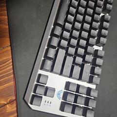 ゲーミングパット&キーボードの画像