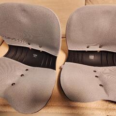 curble wider ワイド カーブル　骨盤サポートチェア　カバー付き ２個セットの画像