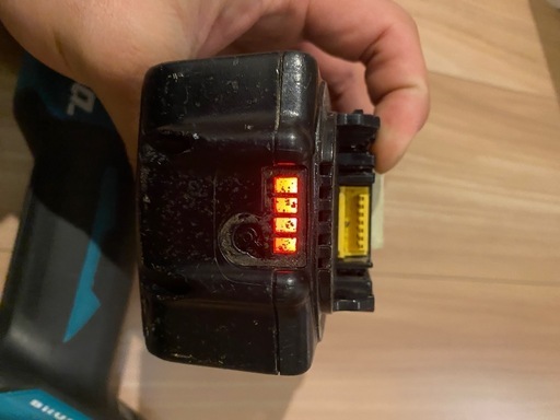 マキタ　ディスクグラインダー　サンダー　18V 100mm