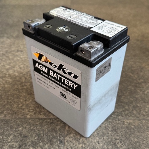 【中古バッテリー】 Deka AGM SPORTS POWER スポーツ・レース対応 カーバッテリー ETX-15 M6端子