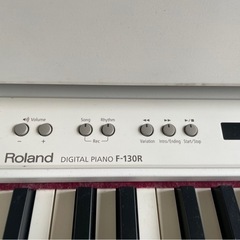 中古美品Roland ローランド 電子ピアノF-130R-WH 白ホワイトシンプルの画像