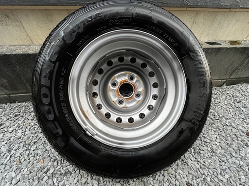 【2月8.9日引き取り限定】ダイハツ　ハイゼット　タイヤ ノーマル サマー ブリヂストン　145/80R12