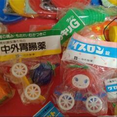 昔のオマケ玩具かなりのレトロ☆非売品など25個☆全て新品未使用品ですがの画像