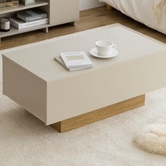 引き出し付きのセンターテーブルの画像