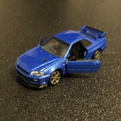 トミカプレミアム SKYLINE gtr r34