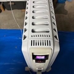 デロンギ　オイルヒーター　TDD0915W