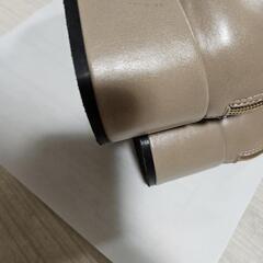 ベージュブーツ Sの画像