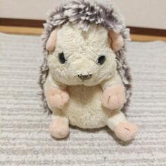 ハリネズミぬいぐるみ