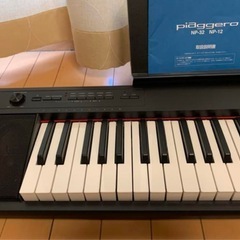 YAMAHA piaggero NP-12B 電子ピアノ　黒の画像