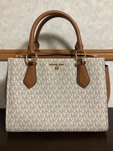 美品MICHEAL KORS  ハンドバッグ