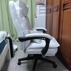 ゲーミングチェアの画像