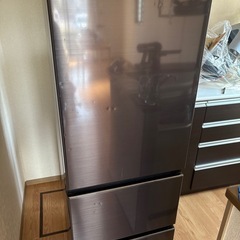 【引取者決まりました】日立　冷蔵庫　R-V32KV 315L 2020年式