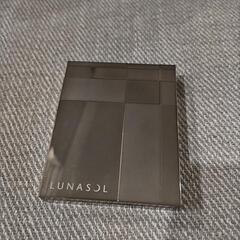ルナソル　アイシャドウ　グレイコントラスティングアイズ 02の画像