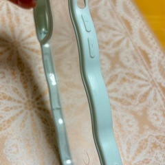 【新品】iPhone15カバー☆チャーム付きの画像