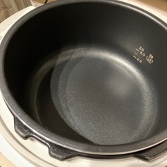 美品！！電気圧力鍋の画像