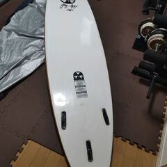 Costco　ロングボード 8.0フィート　と　コストコサーフボード(ショート)になります。5.8f(約172cm)、の画像