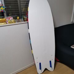 Costco　ロングボード 8.0フィート　と　コストコサーフボード(ショート)になります。5.8f(約172cm)、の画像