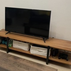 テレビボードの画像