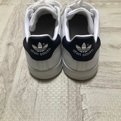 ⭕️美品 履きしわ無し  adidas スタンスミス  値下げ交渉可能。お気軽にお申し付け下さい。買い手が見つからない場合には今月末に削除致します。 ⭕️ の画像