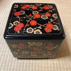 ②漆塗り 漆器 合成漆器？　三段重 重箱 お弁当箱 お節料理　昭...