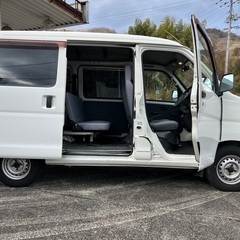 26年式マニュアル車‼️月々9千円〜分割可‼️働くくるま軽バン入りました！車検2年付き！【名義変更代込み】車内広い！人気のダイハツカーゴ‼️純正ラジオ付き☆ETC付き☆両側スライドドア☆ドラレコ付☆そのまま乗って帰れます‼️の画像