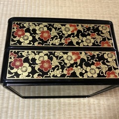 ③漆塗り 漆器 合成漆器？　ニ段重 重箱 お弁当箱 お節料理　昭和レトロの画像