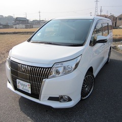 TOYOTA エスクァイア　Gi フル装備　車検・ナビ・フリップ...