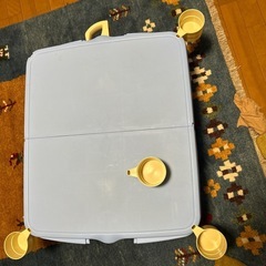 おりたたみ持ち運びアウトドアテーブルコップつきの画像