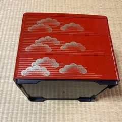 ⑤漆塗り 漆器 合成漆器？　三段重 重箱 お弁当箱 お節料理　昭和レトロの画像