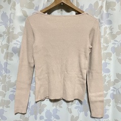 AZUL BY MOUSSY(アズールバイマウジー)変形ネック ニットの画像