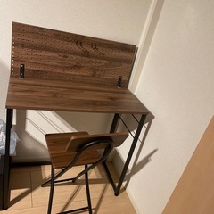 ニトリの机と椅子セット