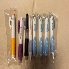 ボールペン8本（未使用、机中整理品）