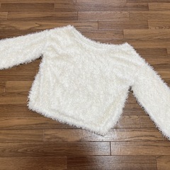ふわふわ　トップス　M