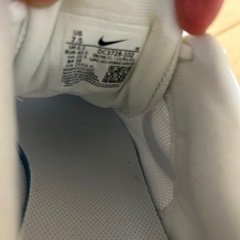 ご購入者様が決まりました。NIKE 通学靴　25.5㎝ の画像