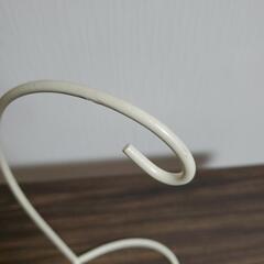 🌼【新品未使用品】観葉植物専用スタンド合計2台あります。の画像