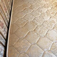 アンティーク　ダブルベッドの画像