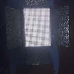 照明LED　YONGNUO YN600Lの画像