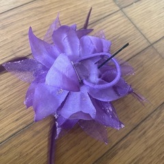 髪飾り　コサージュの画像