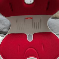 ニトリ　姿勢サポートチェア　M RED