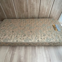 シングル 
マットレスの画像