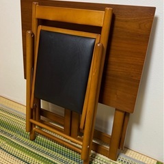 折りたたみデスク　チェア付きの画像