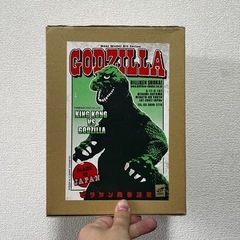 お譲りします。　新品未使用品　ゴジラ　組み立てフィギュア