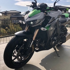 カワサキZ1000   凄み